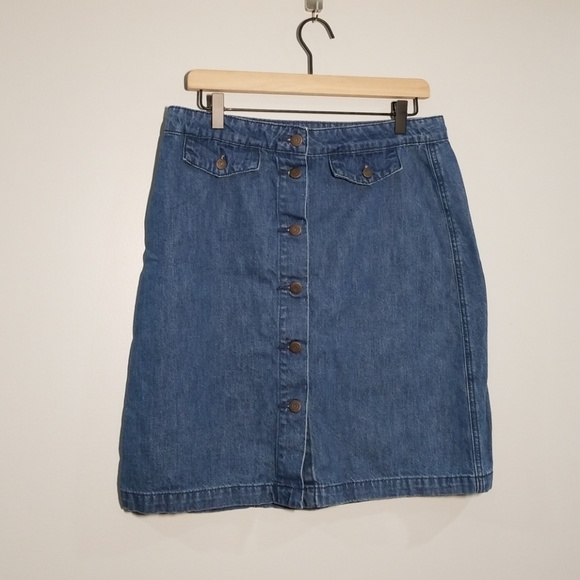 Old Navy Dresses & Skirts - Old Navy jean skirt